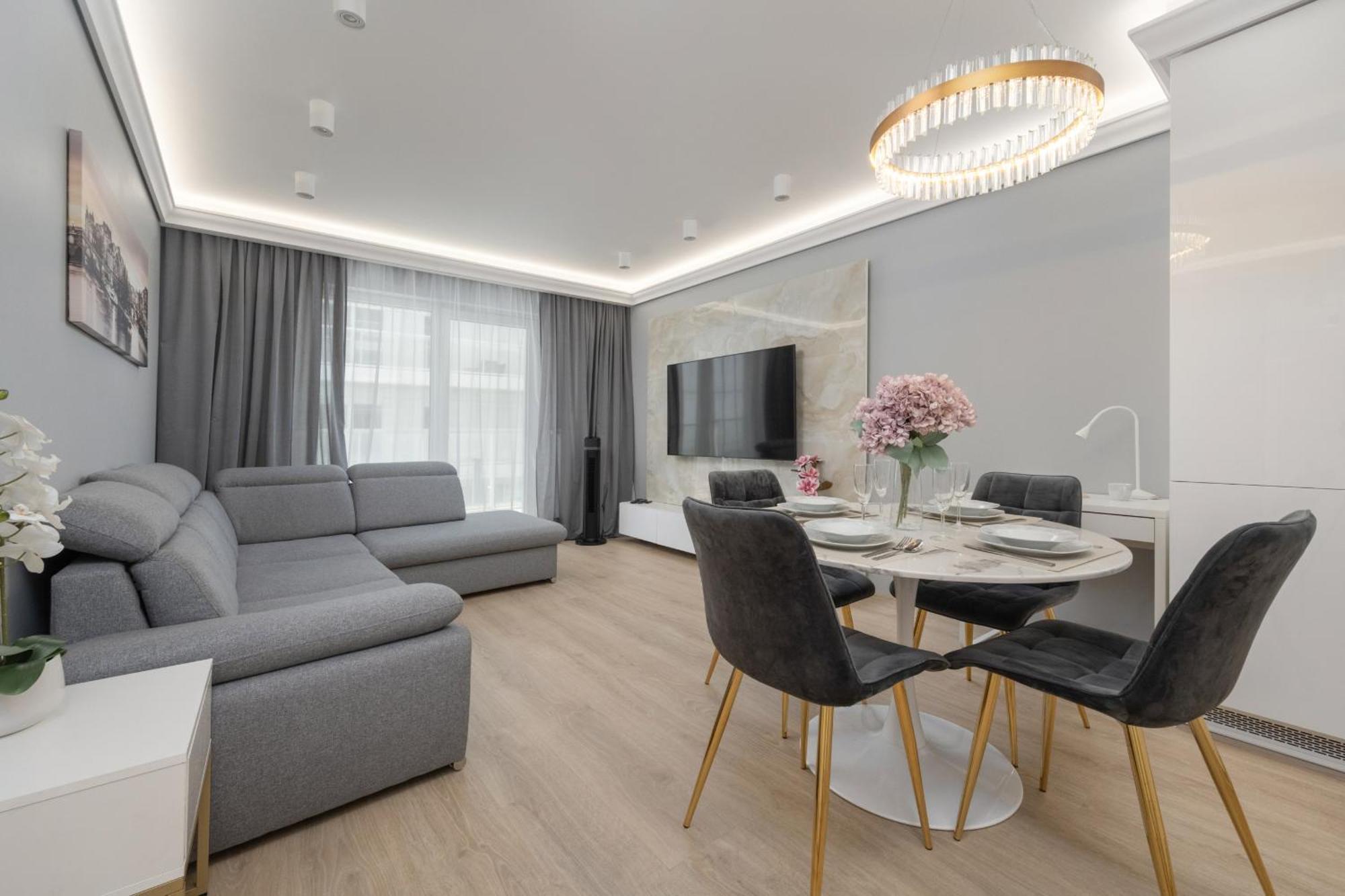 Elegant Apartment With Balcony By The Oder River In Wroclaw By Renters Prestige Εξωτερικό φωτογραφία