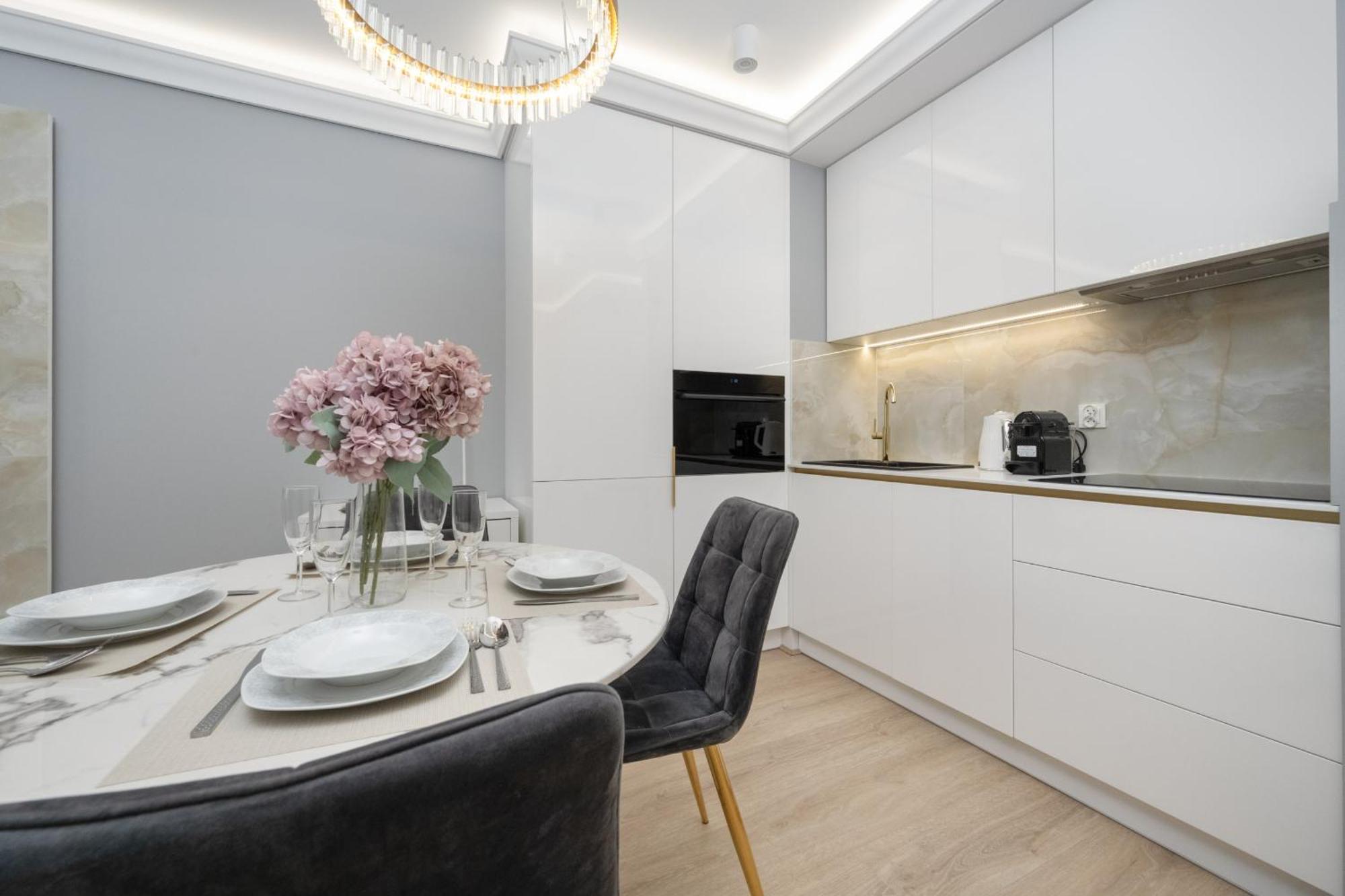 Elegant Apartment With Balcony By The Oder River In Wroclaw By Renters Prestige Εξωτερικό φωτογραφία
