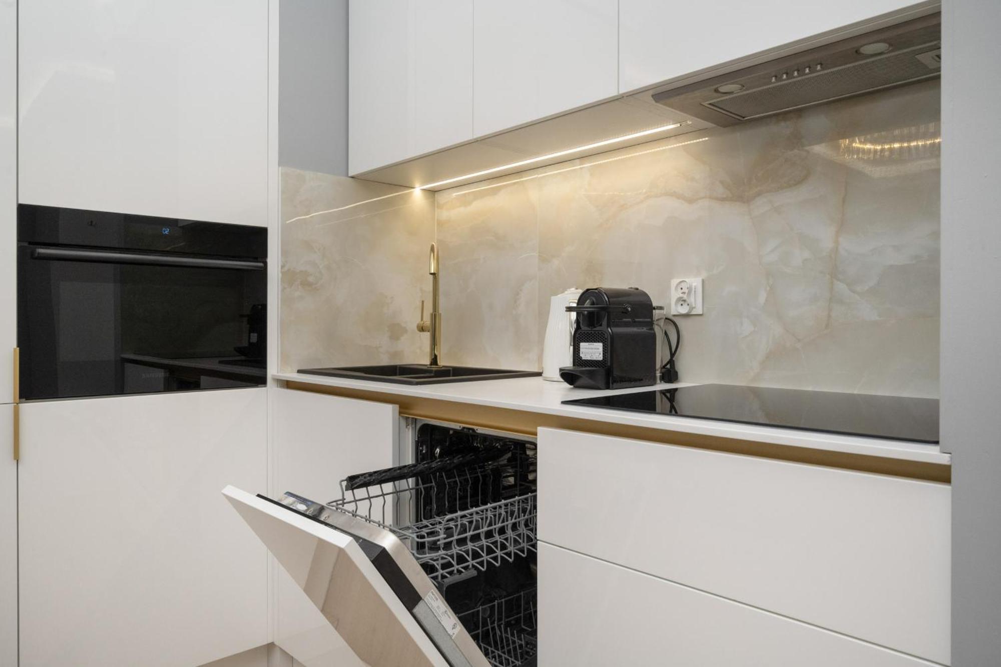 Elegant Apartment With Balcony By The Oder River In Wroclaw By Renters Prestige Εξωτερικό φωτογραφία